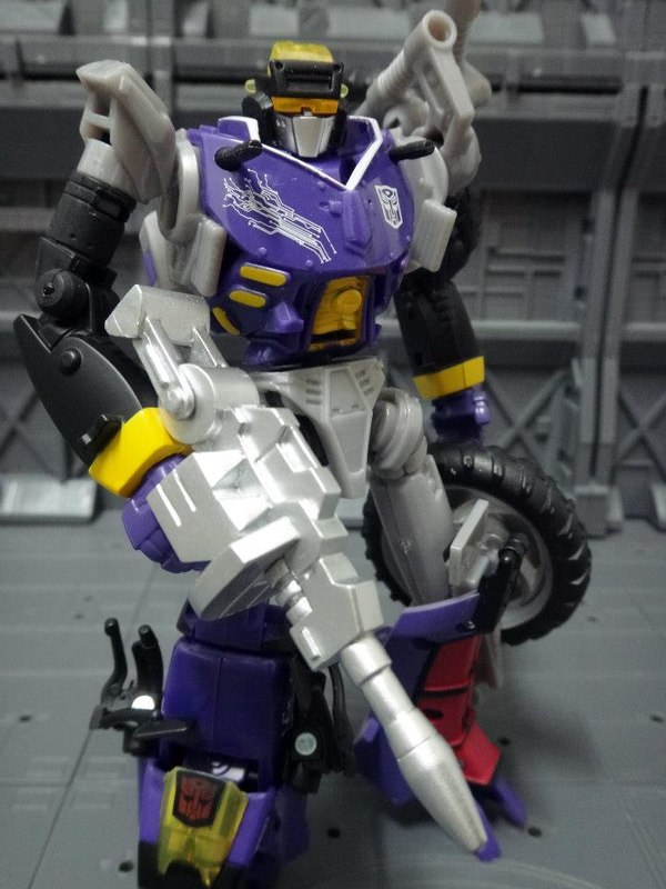 Maiden Japan Junkticon Blasters   New Images Show Armed Up Action Figures  (19 of 32)